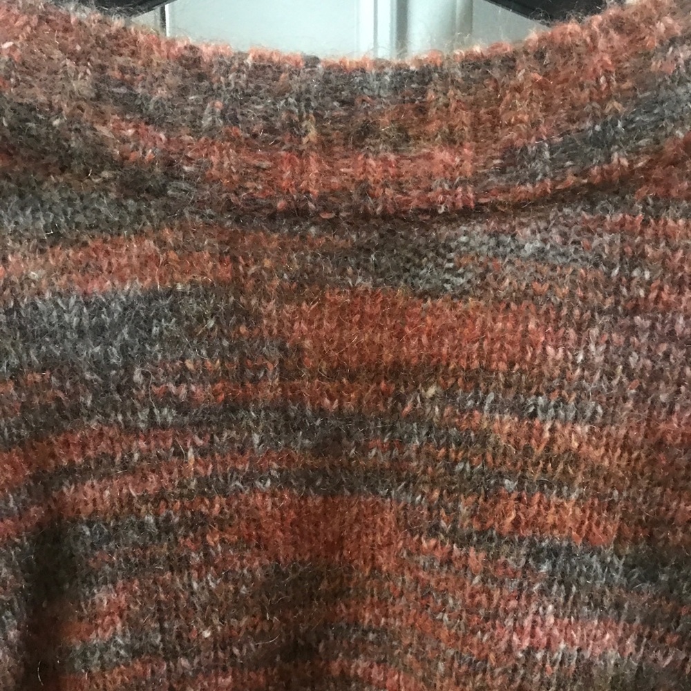 Sweater - Picture 2 of 4